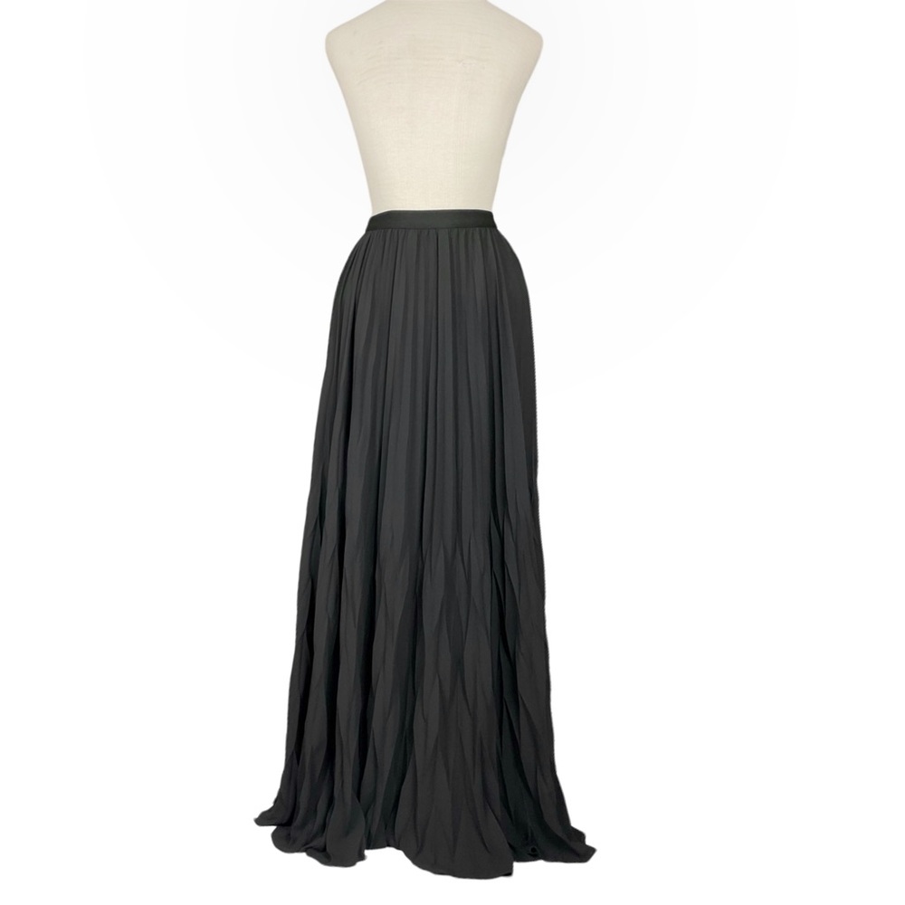 Dress The Population NWOT Pleated Maxi Skirt in Black Size Small - Picture 4 of 8